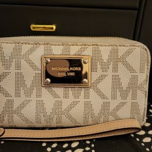 Michael Kors wallet